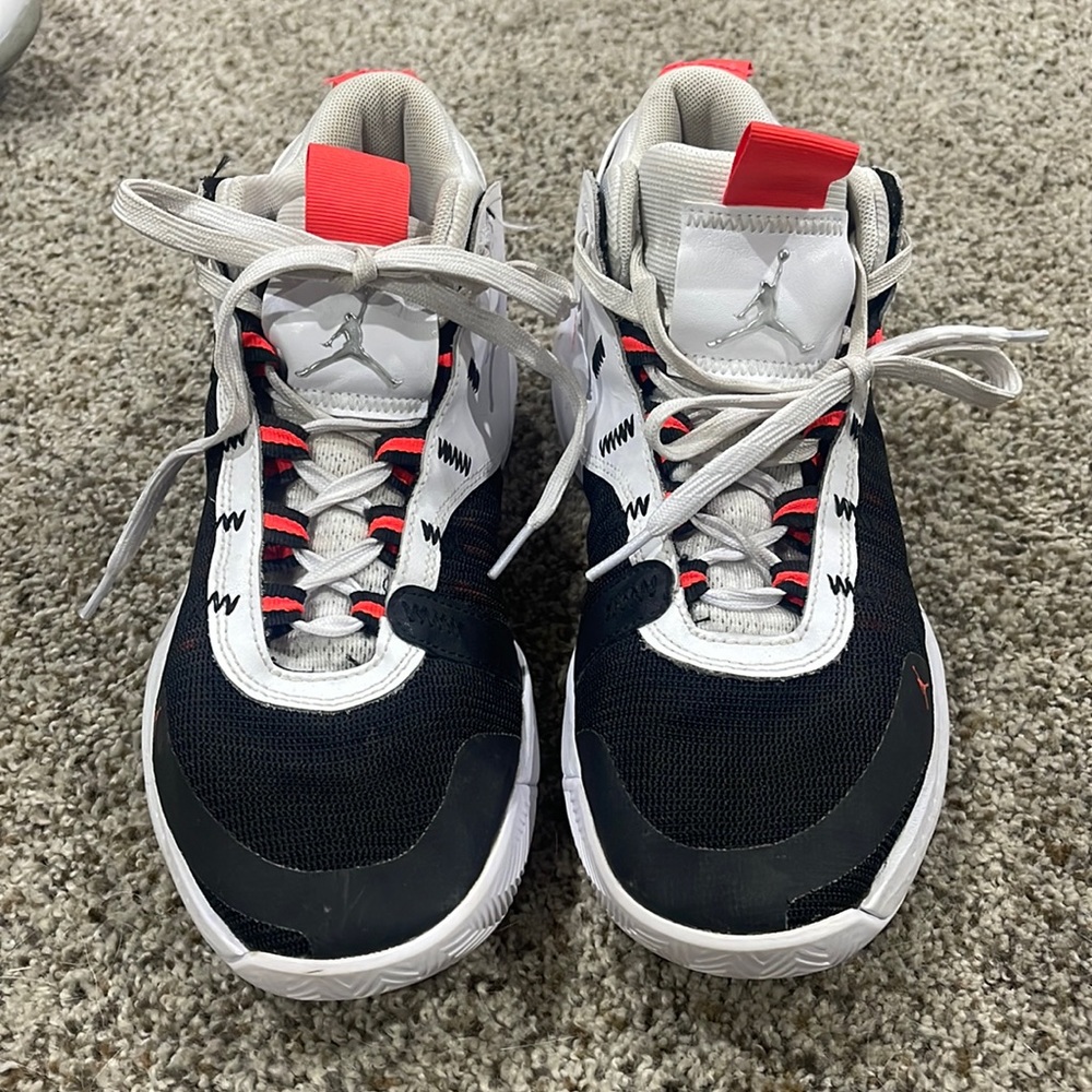 Air Jordan Flight 9.5 Men’s Basketball Shoes